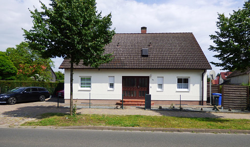 Between Müritz and the Baltic Sea ideal for 2 generations or large families EFH with granny apartment