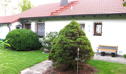Move in, feel good charming EFH with PV system in a prime, quiet residential area