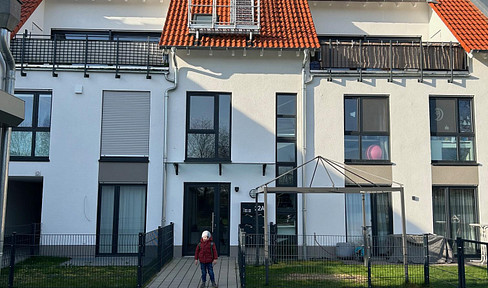 Haus im Haus - Neuwertige Wohnung mit hohem Standard