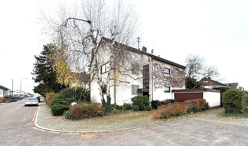 Großes 3-Familienhaus mit Garten und Garage * in Leimersheim