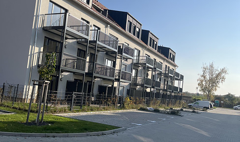 Neubau barrierefrei mit Terrasse: Geschmackvolle 2-Raum-Terrassenwohnung