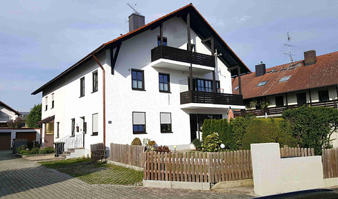 Beautiful apartment building with 3 apartments in a quiet location in Mauern, district of Freising