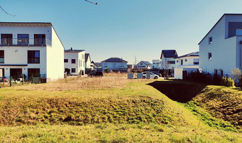 DHH plot in prime location in new development area