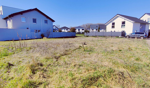 Plot in prime location in new development area