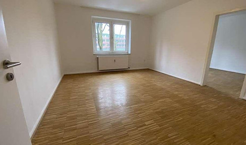 2.5-room apartment, bright and renovated, on the 1st floor near Centro Oberhausen