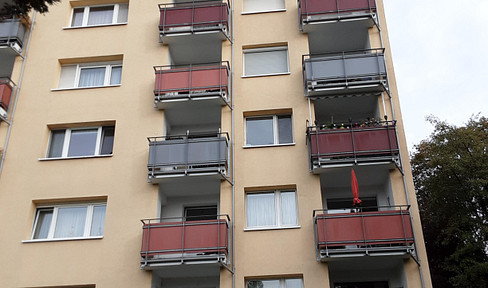 Gutgeschnittene Zwei-Zimmer-Wohnung + Balkon