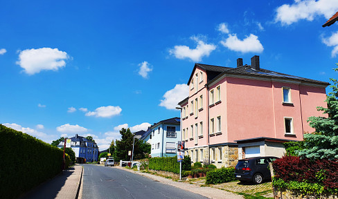 Schöne ruhige teilmöblierte Zweizimmerwohnung