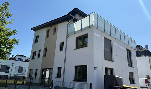 NEW BUILD: Penthouse apartment with 3 rooms in Offenbach Bieber