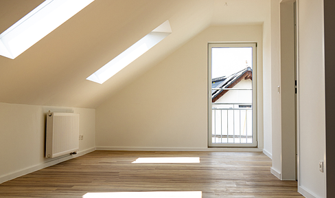 Cozy 2-room attic apartment in Paderborn-Elsen - 50 m² for rent!