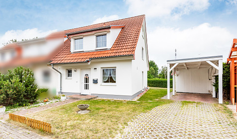 Family-friendly end terraced house with views of the countryside & whirlpool