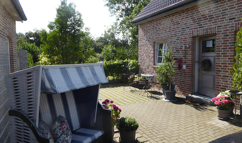 STYLE & CHARME! - Photovoltaics, space miracle, garden, garden house...