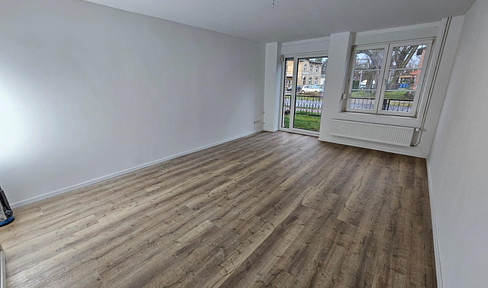 Beautiful 1-room apartment in Wandlitz - Freshly renovated with terrace & parking space