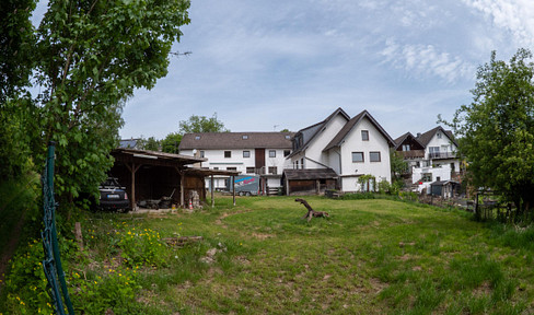 Former retirement home seeks new purpose. Renovation or new construction is possible.