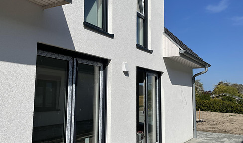 Modern and attractive 5-room house in Travemünde (KfW-55 standard)