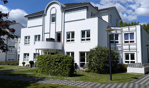 Apartment over 2 levels with terrace and underground parking space near Marienhölzung