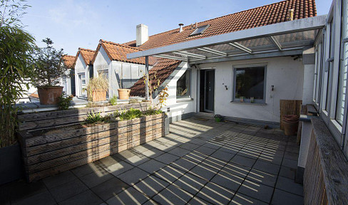 Very nice bright 3-room roof terrace apartment