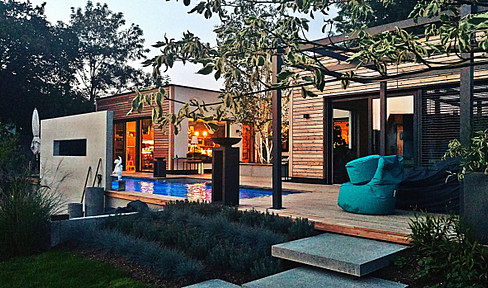 Barrier-free bungalow with separately rentable granny apartment, pool and sauna in the countryside!