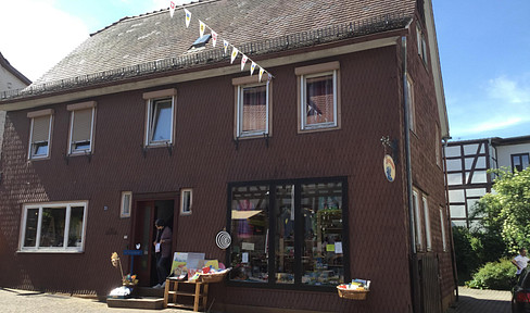 Immediately available: Renovated retail/office space in the center of Michelstadt.