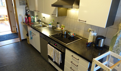 3-room apartment, 83 square meters, with a balcony, located in Bubenreuth, 91088.