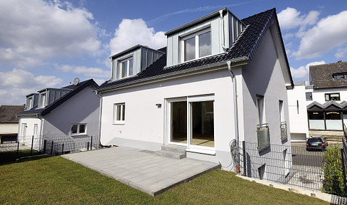 Friendly 6-room detached house with upscale interior and in Rösrath-Forstbach