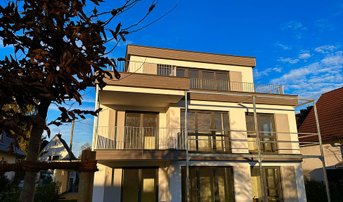 Sustainability and efficiency: City villa - full floor, 4.5 rooms, 130/145 m² living/floor area, elevator