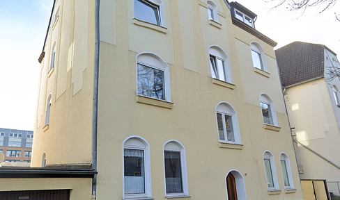 Capital investment in Düsseldorf-Lörick: Apartment building for sale from private owner