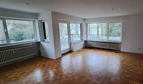 Spacious 4-room apartment with 2 balconies in well-kept residential complex between Isar and Perlacher Forst