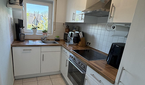 3 ZKB I Sonnenbalkon I Nidda und Freibad vor der Tür