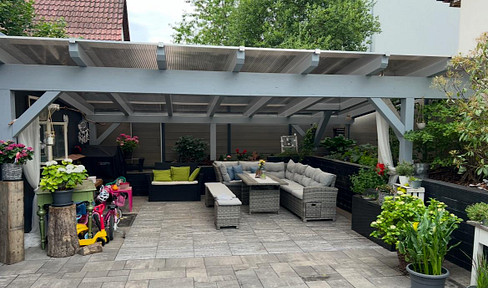 As good as new detached house with garden oasis