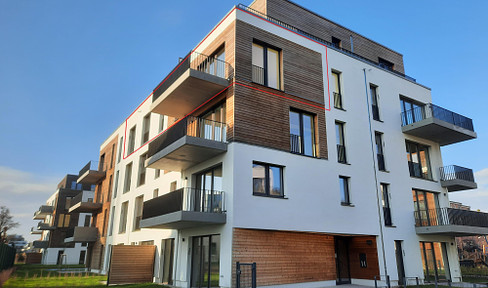 Erstbezug, 4 Zimmer mit Südbalkon, Einbauküche und Tiefgaragenstellplatz, von privat