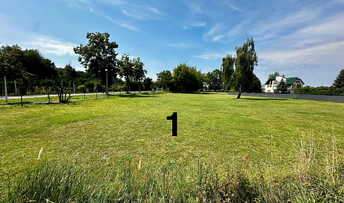 16766 Kremmen-Amalienfelde! 2 sunny plots - perfect base for 2 happy families each!