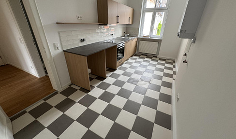 Sanierte 2-Zimmer-Wohnung im beliebten Brentanoviertel mit neuer Küchenzeile!