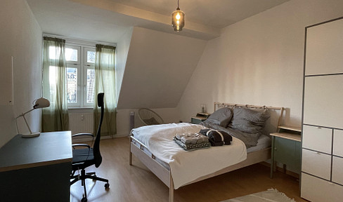 Furnished 2-room apartment with upscale interior in the center south of Leipzig