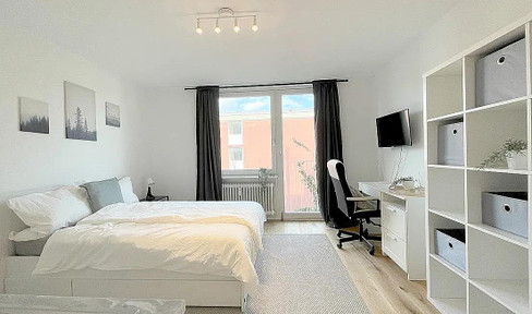 Move in immediately: Stylish 1-room apartment in Berg am Laim!