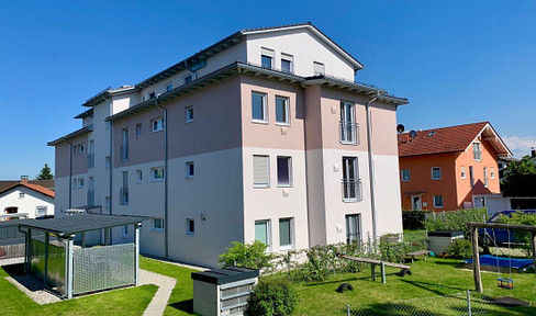 City apartment with garden in Rosenheim, 10 min walk from train station, barrier-free, 2 underground parking spaces