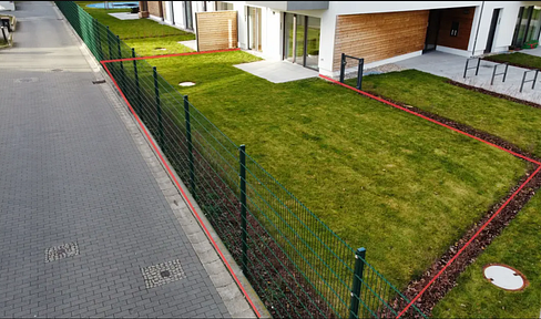 Stilvolle 2-Raum-EG-Wohnung mit ca. 140qm Garten und Einbauküche (Neubau)