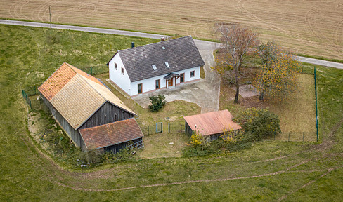 Hofstelle in Alleinlage, Schmuckstück im Bayerischen Wald zu vermieten