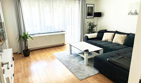 Bright 3-room ground-floor apartment with a south-facing balcony, located in a quiet area of Onstmettingen (Hohberg).