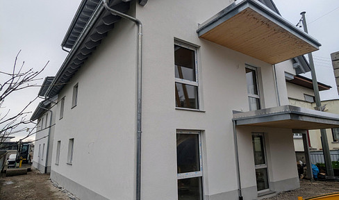 Stilvolle 3-Zimmer Holzhaus-Neubauwohnung mit Balkon in Ichenheim, Neuried