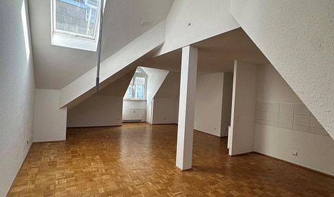 Gemütliche Dachgeschosswohnung im Herzen von Ratingen