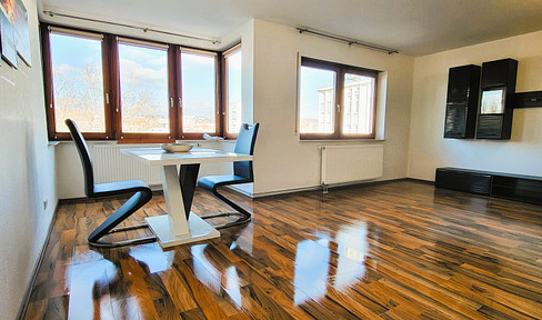 Tasteful, modernized 2.5 room apartment in a sought-after location in Südoststadt