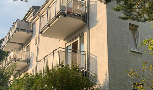 Tasteful 1-room apartment in Böblingen + balcony + duplex parking space