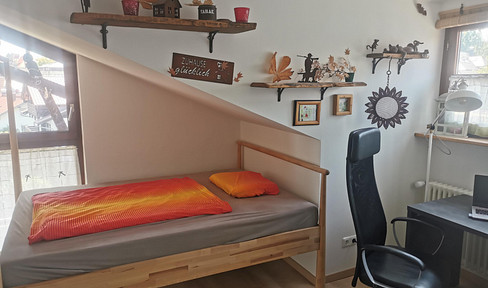 1 Zimmer in 2er WG - zentral - DG mit Seeblick (3 Zi Wohnung)