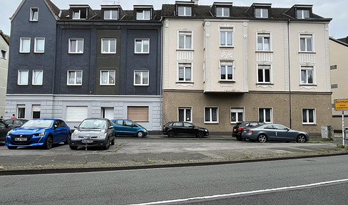 Attractive, light-flooded 3-room apartment with balcony