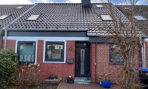 Modernized terraced house with garage near Speckenbüttler Park in Geestland-Langen