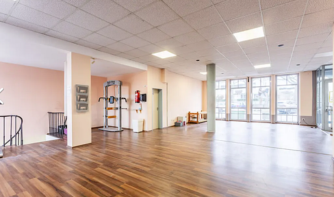 Investment property for investors Commercial Straubing commission-free!