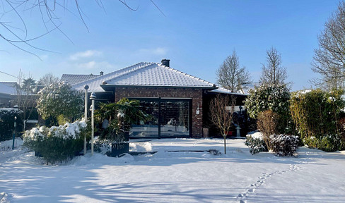 Luxuriöser, grosszügiger Architekten-Bungalow Bj.2004