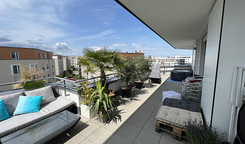 Modern penthouse with panoramic roof terrace