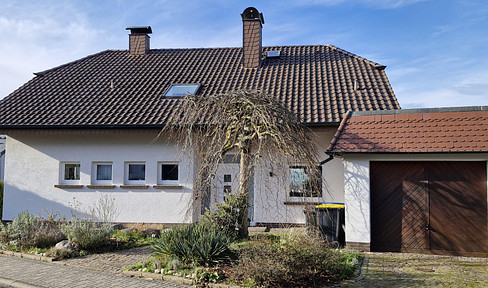 Energetisch modernisiertes Haus mit unverbaubarem Weitblick