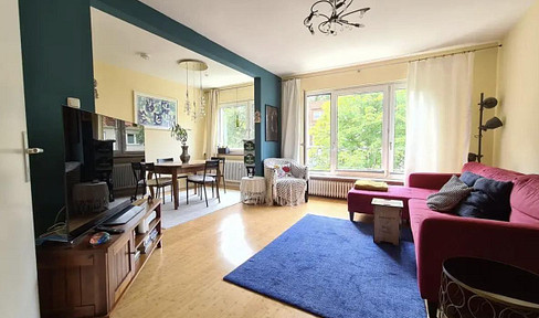 Stylish 2-room apartment in Hamburg Ottensen - commission-free